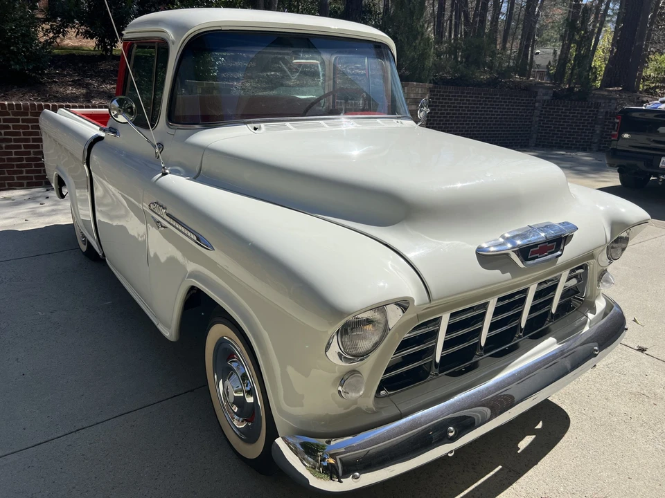 1955 Chevrolet Task Force - Image 5 of 31