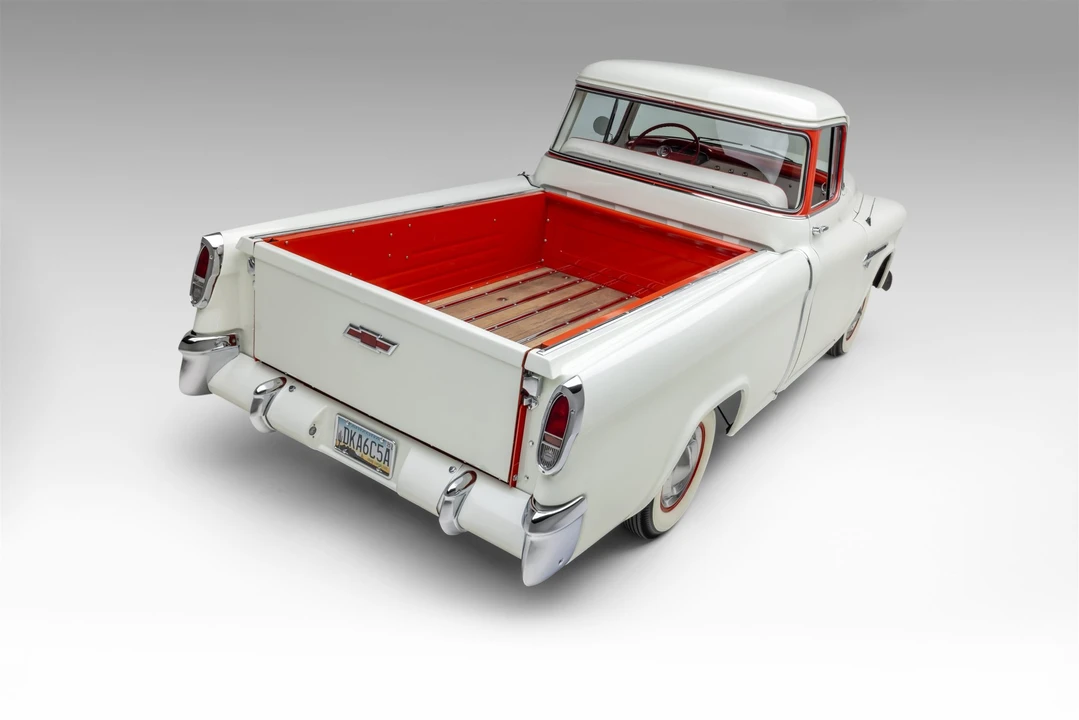 1955 Chevrolet Task Force - Image 15 of 31