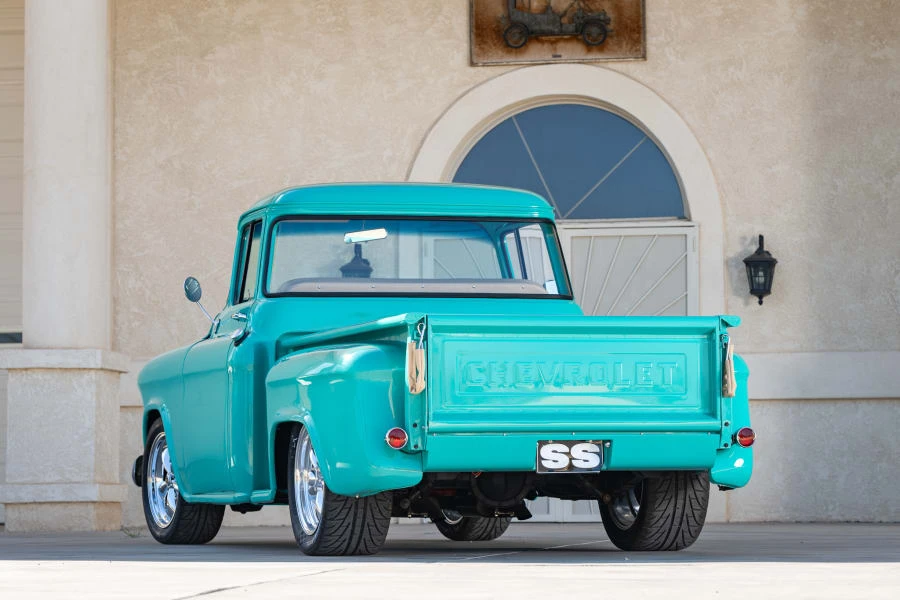 1955 Chevrolet Task Force - Image 22 of 31