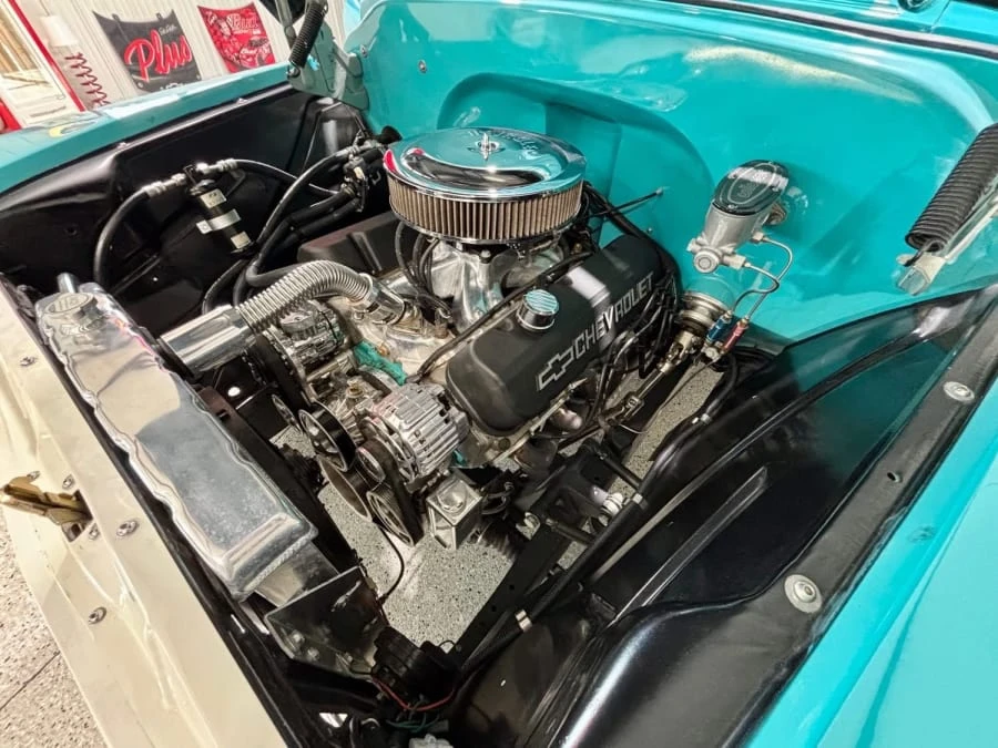 1955 Chevrolet Task Force - Image 16 of 19