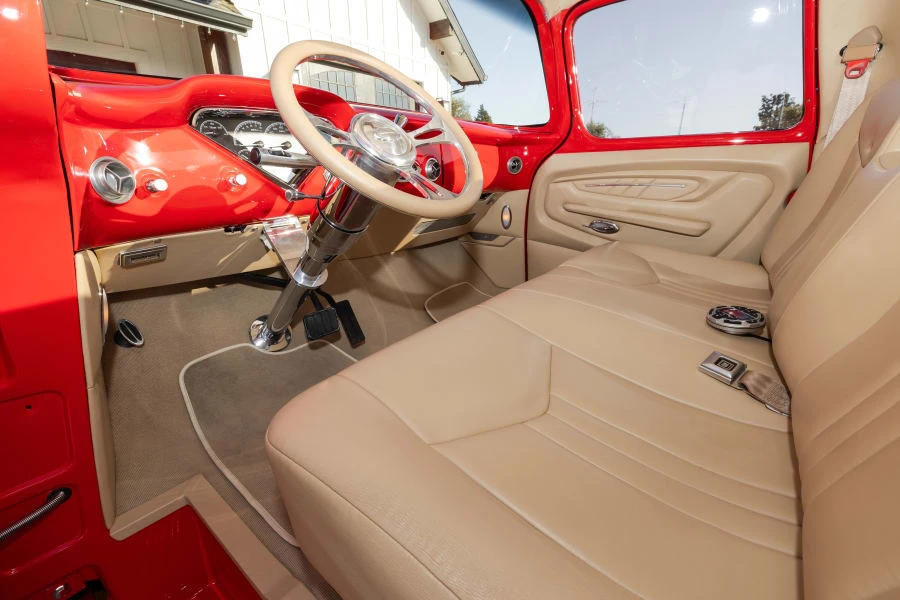 1955 Chevrolet Task Force - Image 24 of 31