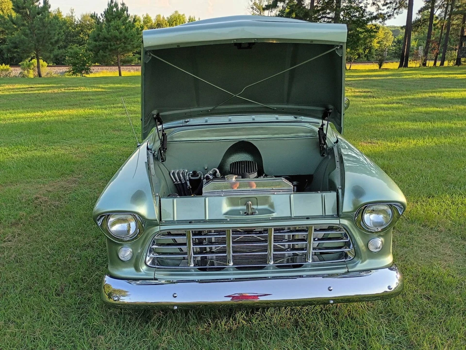 1955 Chevrolet Task Force - Image 18 of 31