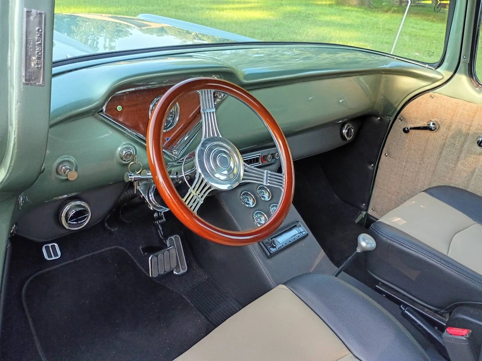 1955 Chevrolet Task Force - Image 23 of 31