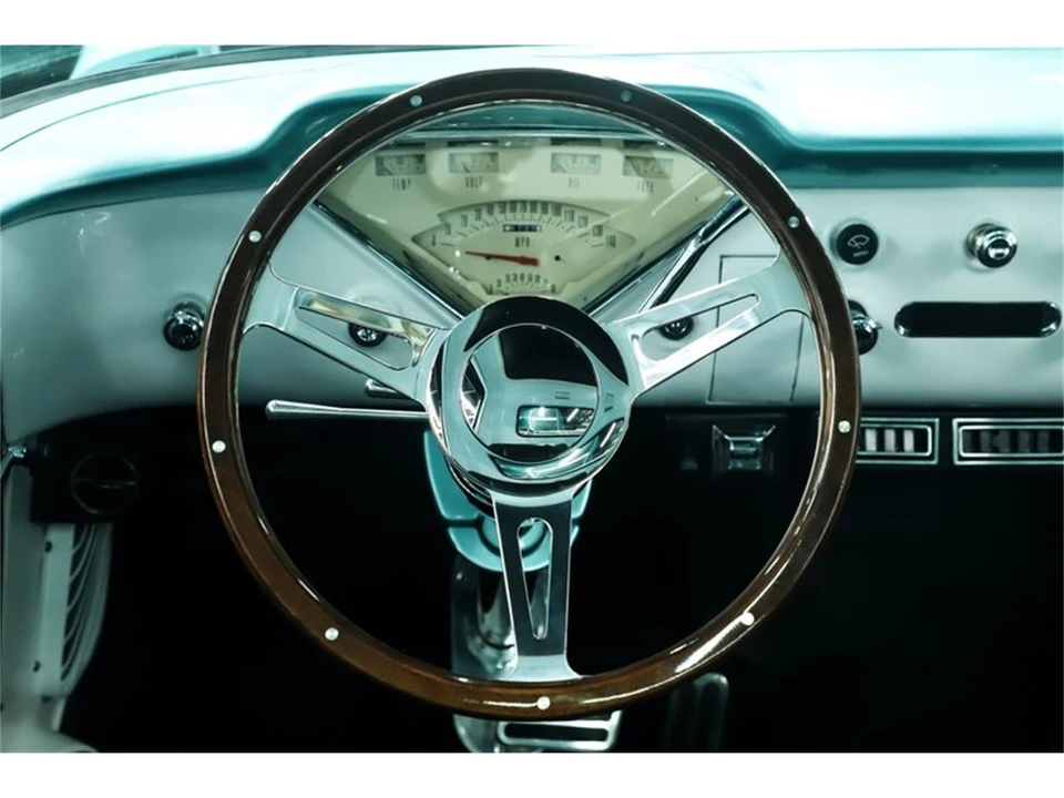 1955 Chevrolet Task Force - Image 15 of 31