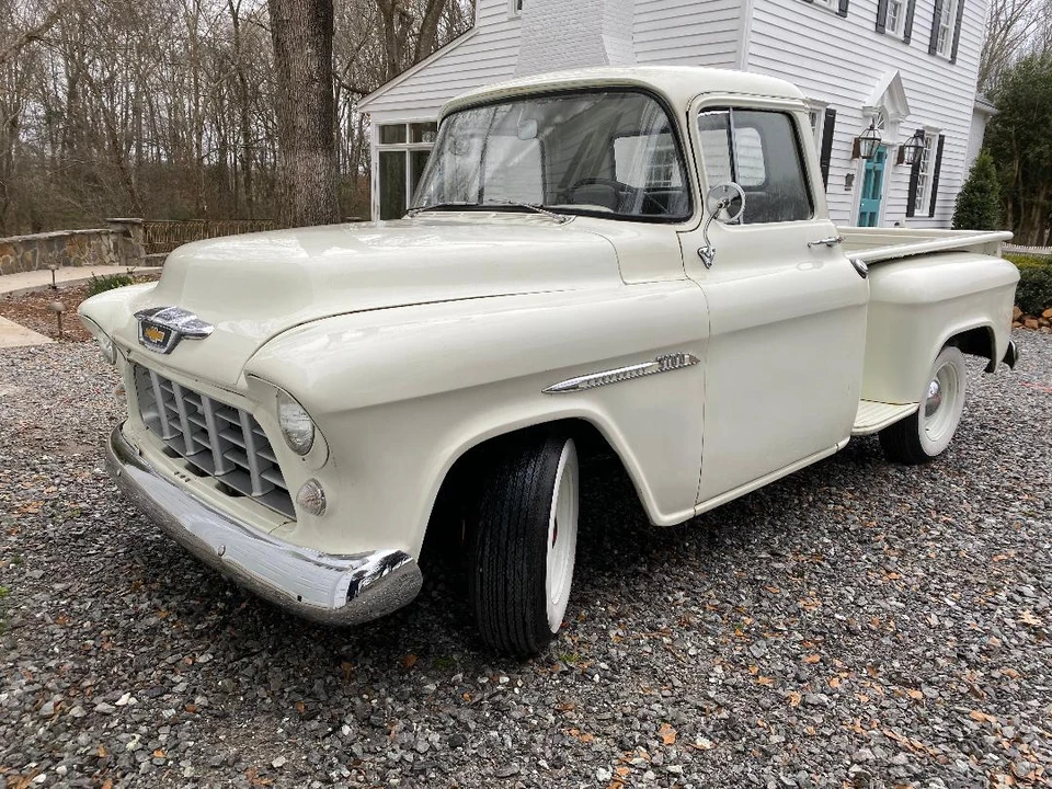 1955 Chevrolet Task Force - Image 12 of 31