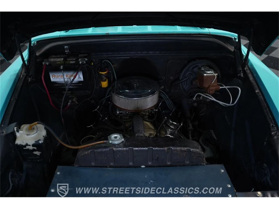 1955 Chevrolet Task Force - Image 30 of 31