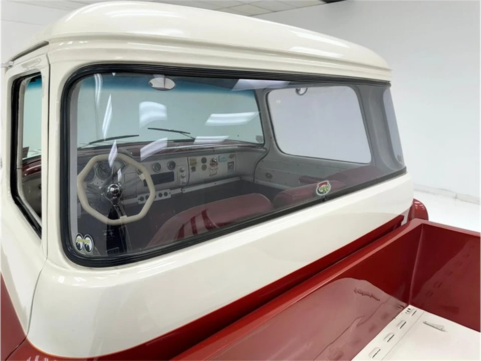 1955 Chevrolet Task Force - Image 16 of 31
