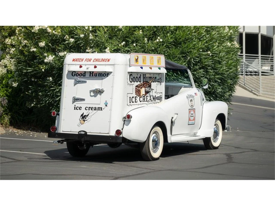 1955 Chevrolet Task Force - Image 13 of 31