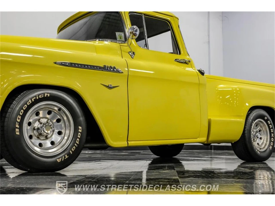1955 Chevrolet Task Force - Image 21 of 31