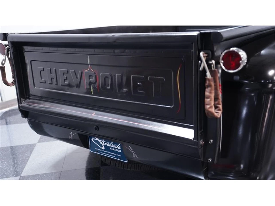 1955 Chevrolet Task Force - Image 21 of 31