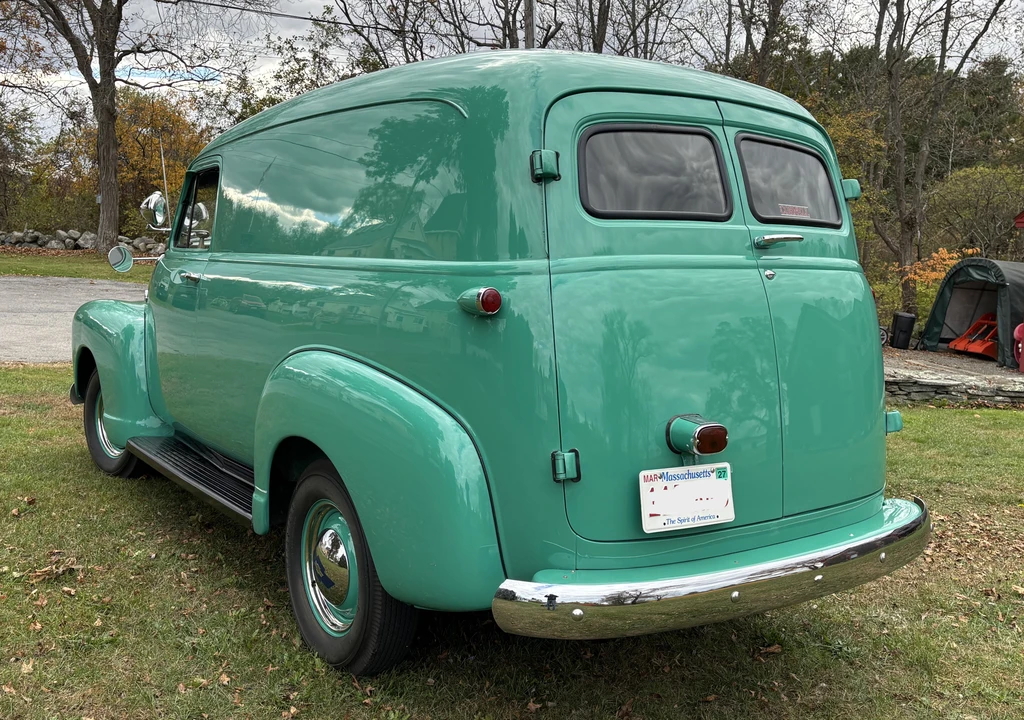 1955 Chevrolet Task Force - Image 7 of 31