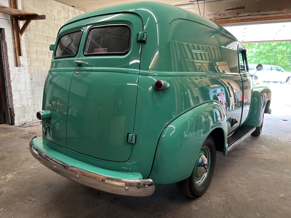 1955 Chevrolet Task Force - Image 19 of 31