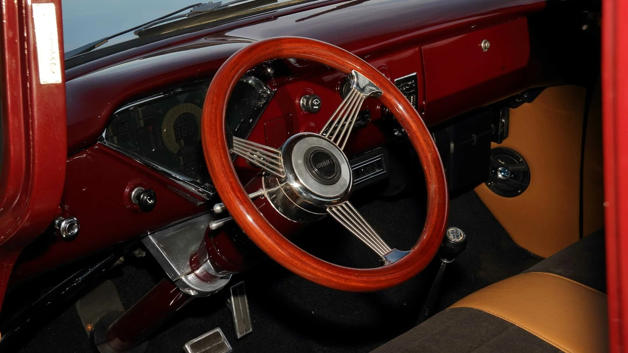 1955 Chevrolet Task Force - Image 16 of 28