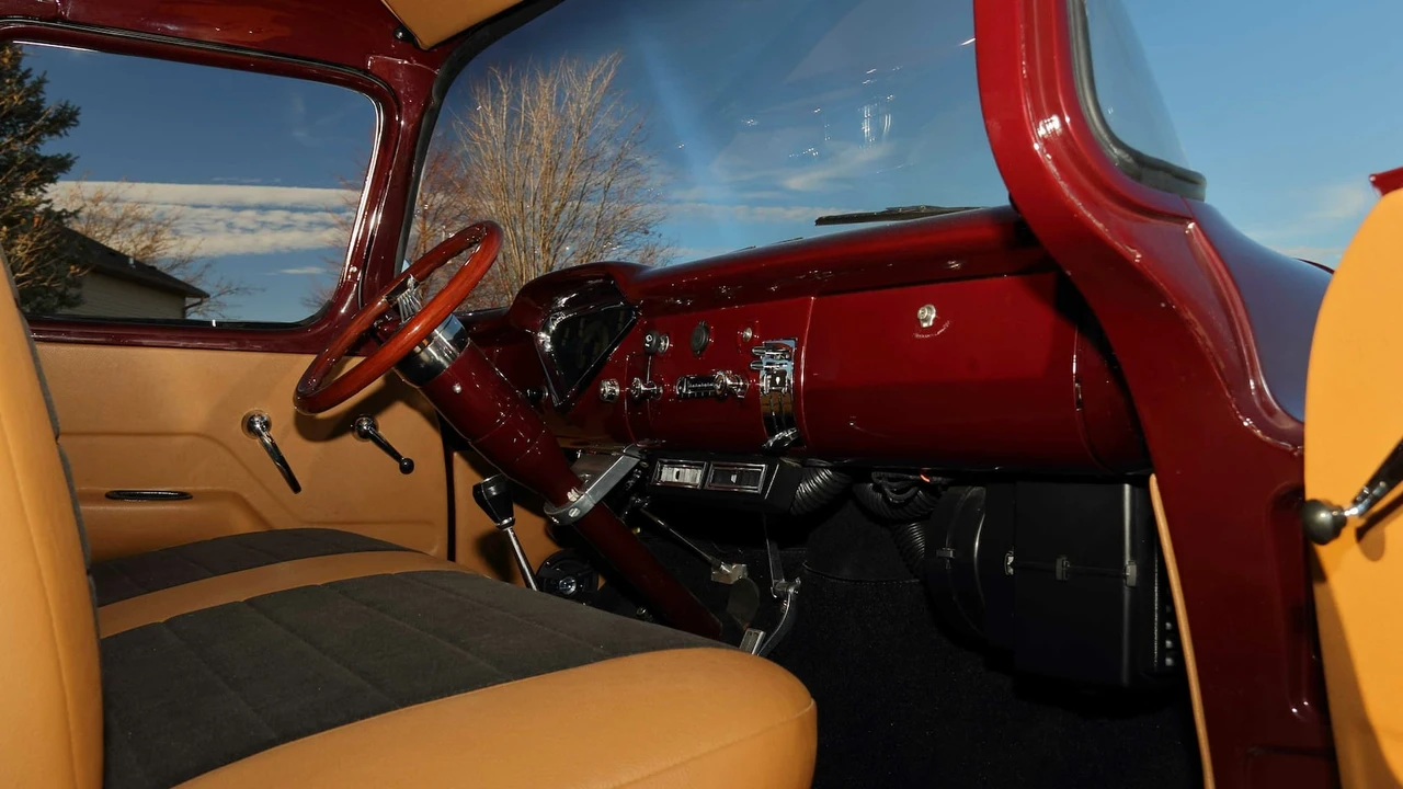 1955 Chevrolet Task Force - Image 22 of 28