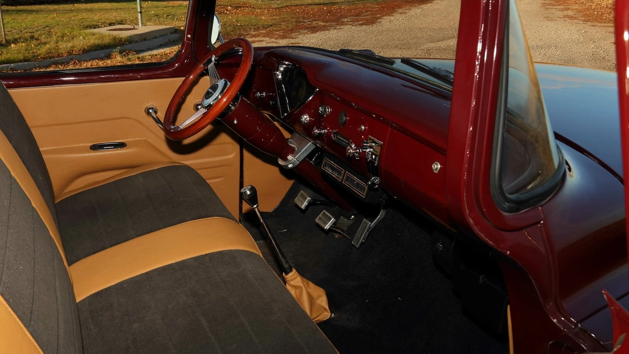 1955 Chevrolet Task Force - Image 5 of 28