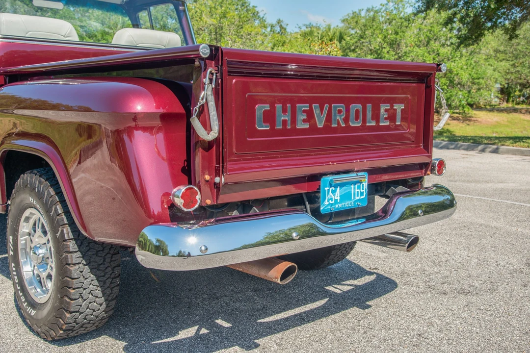1955 Chevrolet Task Force - Image 24 of 31