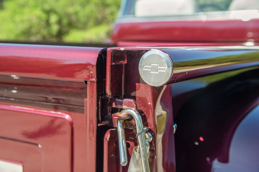 1955 Chevrolet Task Force - Image 29 of 31