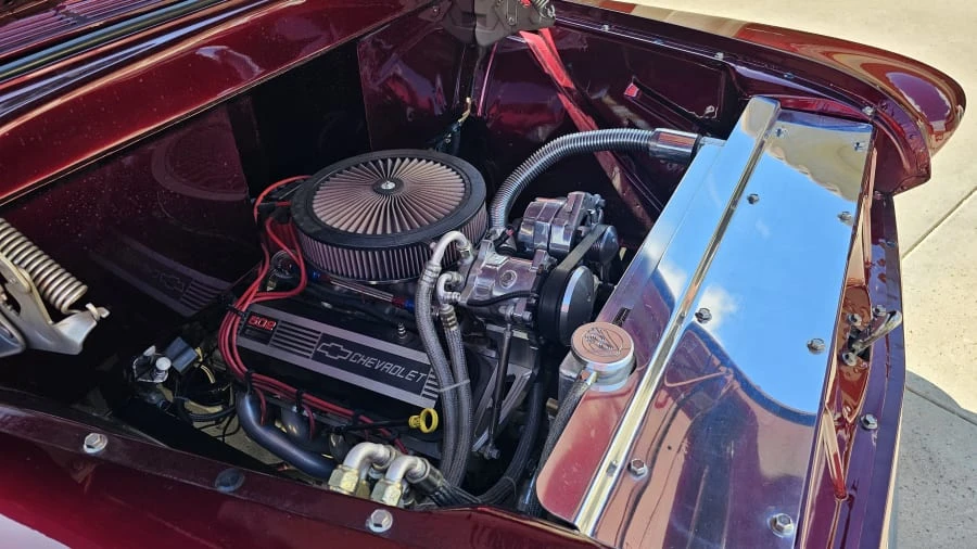 1955 Chevrolet Task Force - Image 11 of 22