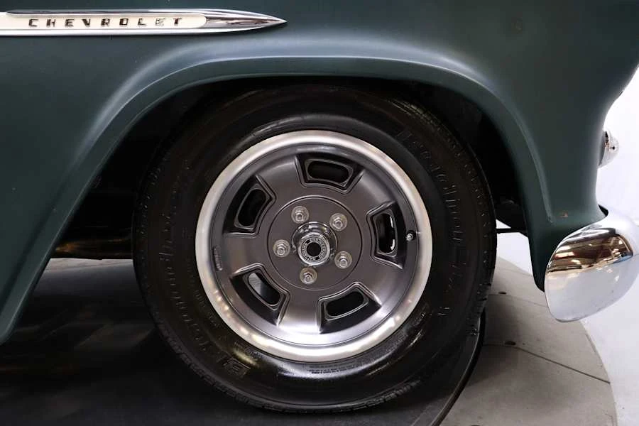 1955 Chevrolet Task Force - Image 15 of 31