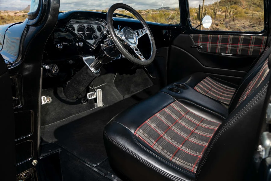 1955 Chevrolet Task Force - Image 24 of 31