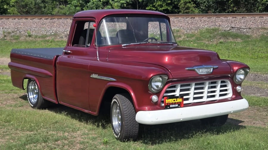 1955 Chevrolet Task Force - Image 5 of 13