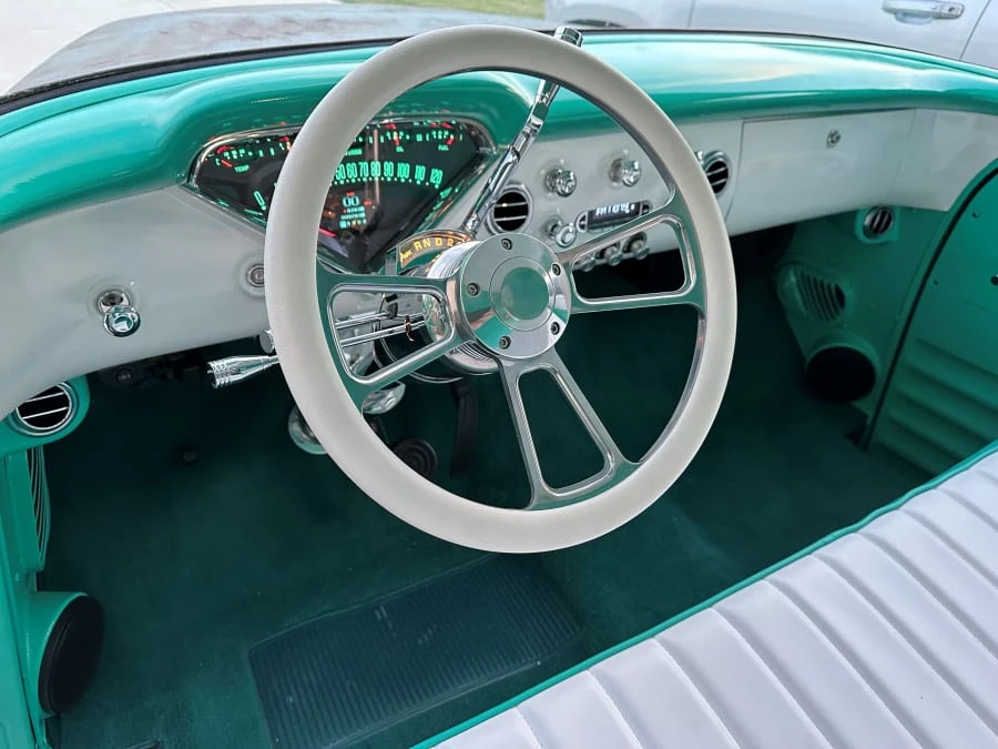 1955 Chevrolet Task Force - Image 5 of 17