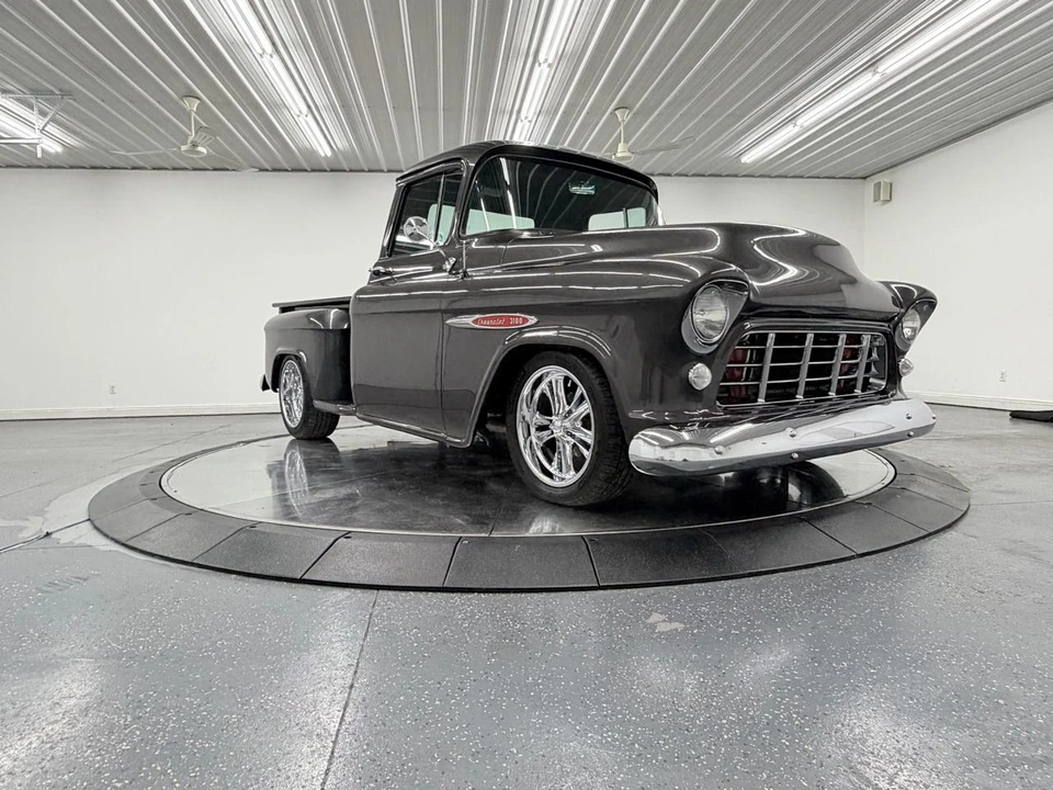 1955 Chevrolet Task Force - Image 15 of 31