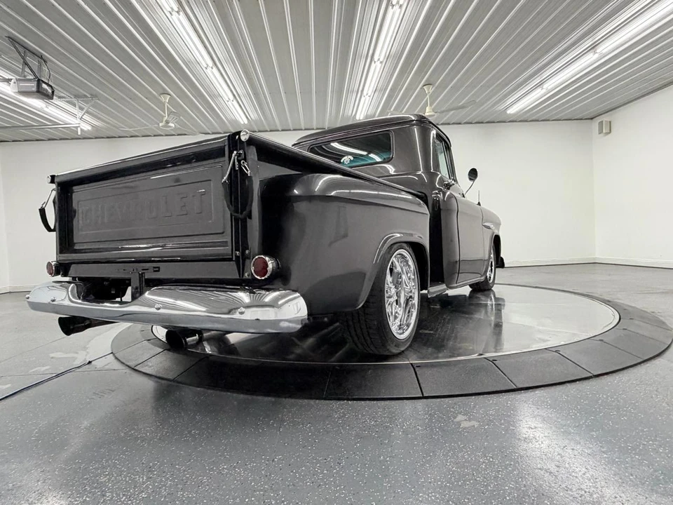1955 Chevrolet Task Force - Image 27 of 31