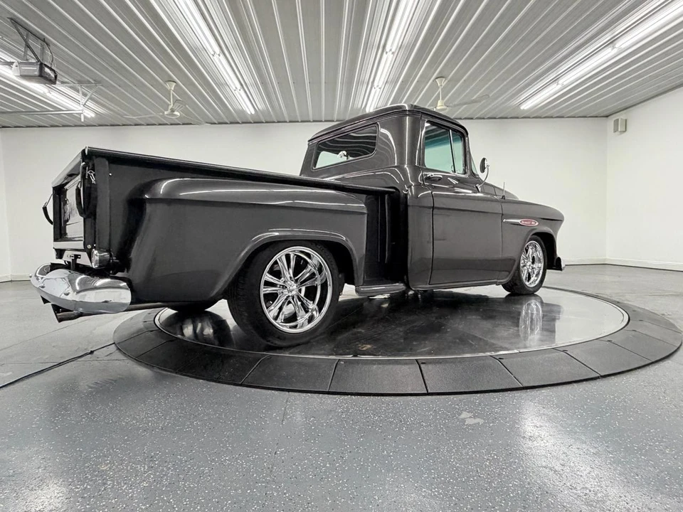 1955 Chevrolet Task Force - Image 29 of 31