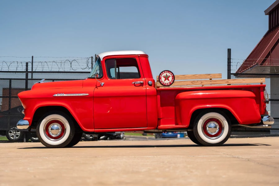 1955 Chevrolet Task Force - Image 13 of 30