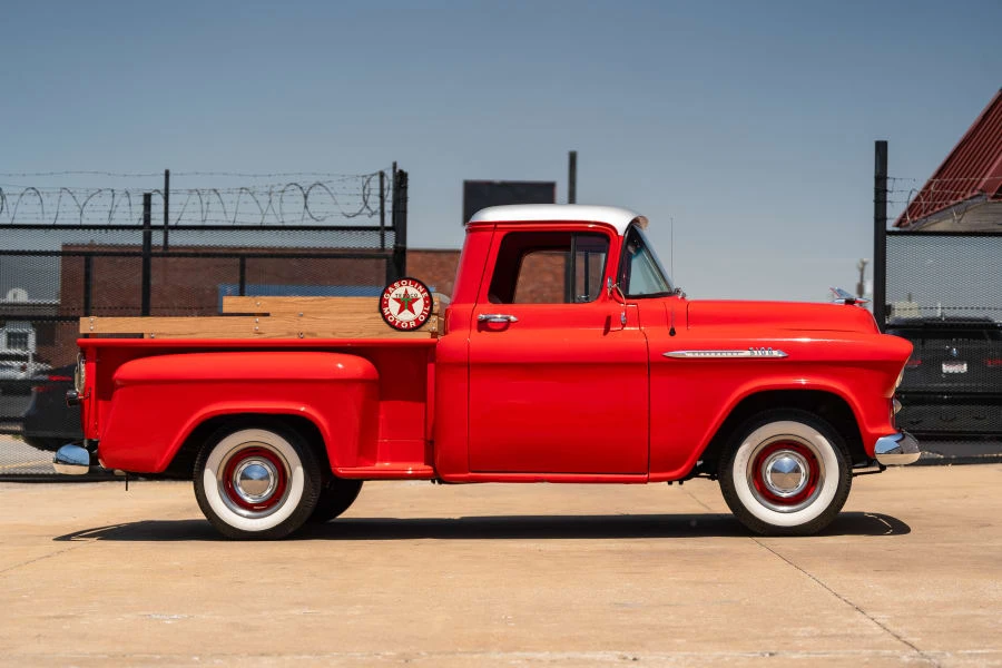 1955 Chevrolet Task Force - Image 2 of 30
