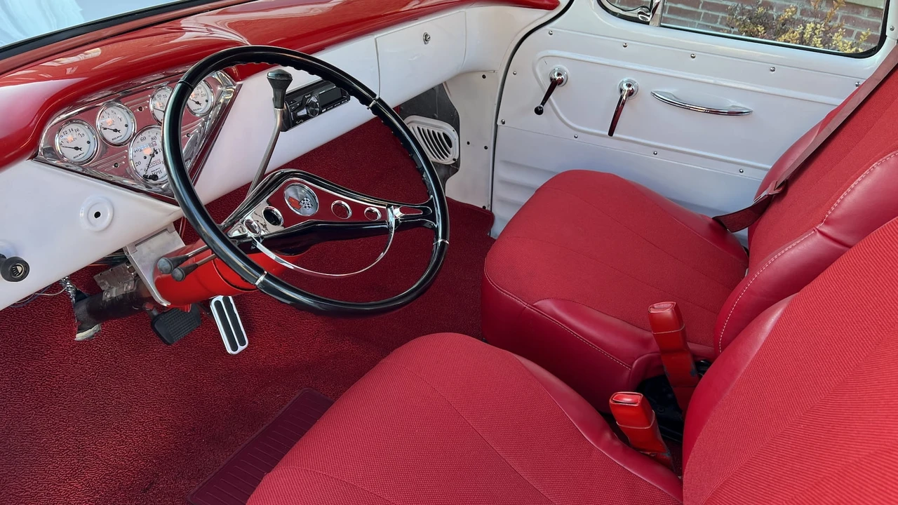 1955 Chevrolet Task Force - Image 5 of 9