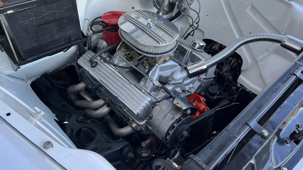 1955 Chevrolet Task Force - Image 7 of 9