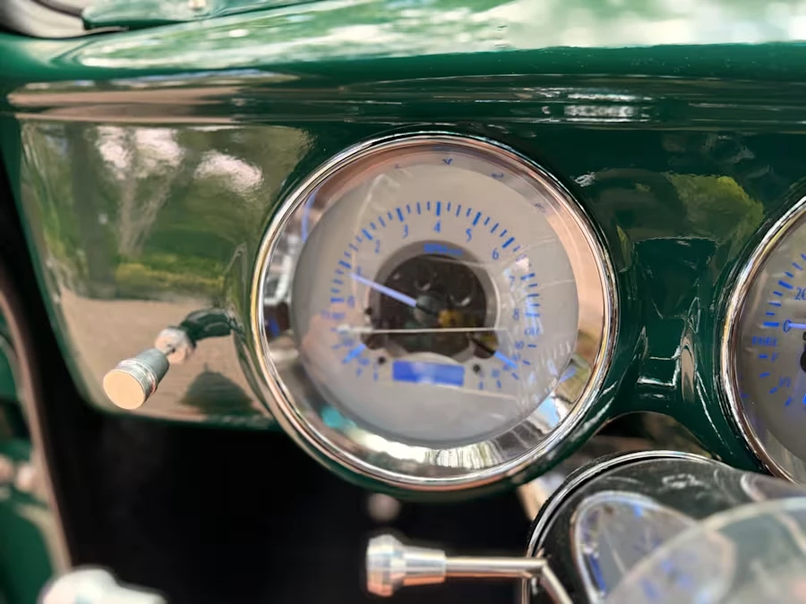 1955 Chevrolet Task Force - Image 24 of 31