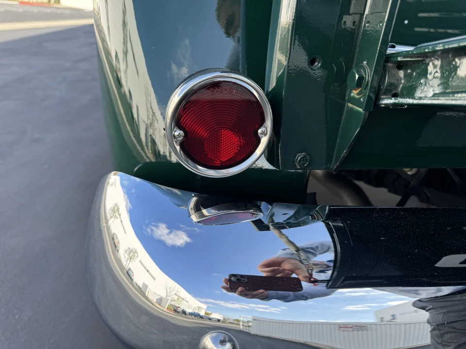 1955 Chevrolet Task Force - Image 25 of 31
