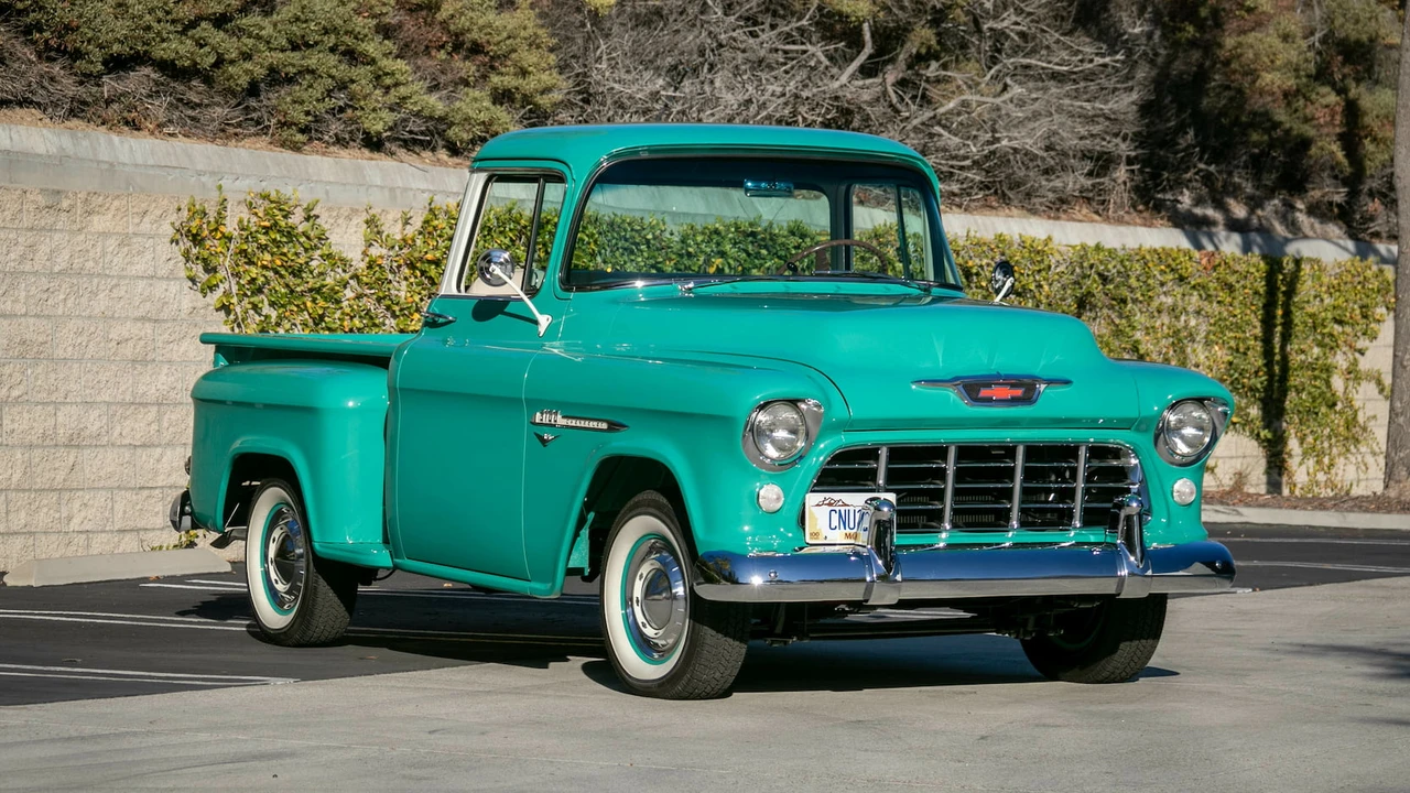 1955 Chevrolet Task Force - Image 12 of 19