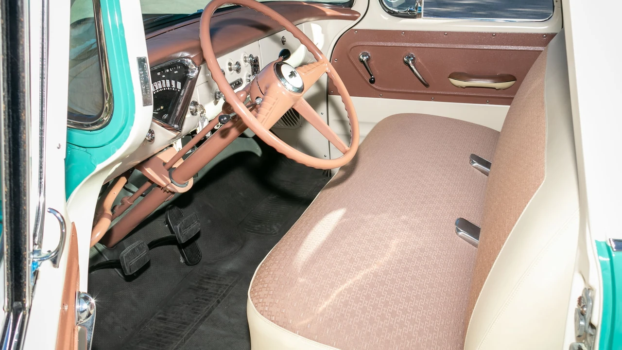 1955 Chevrolet Task Force - Image 4 of 19