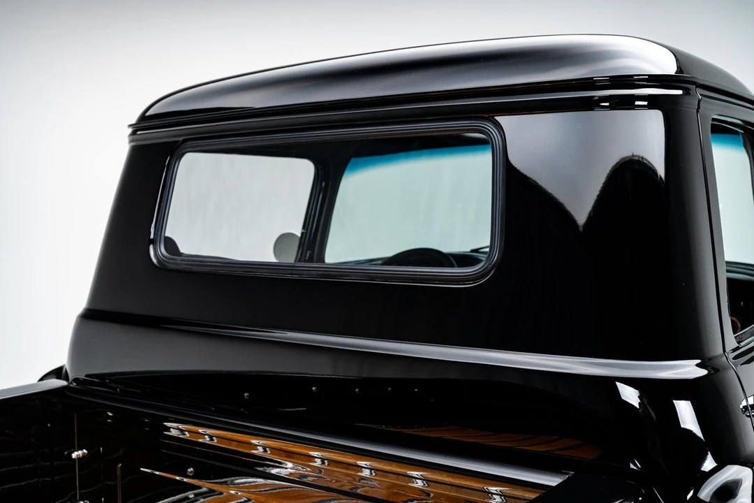 1955 Chevrolet Task Force - Image 25 of 31