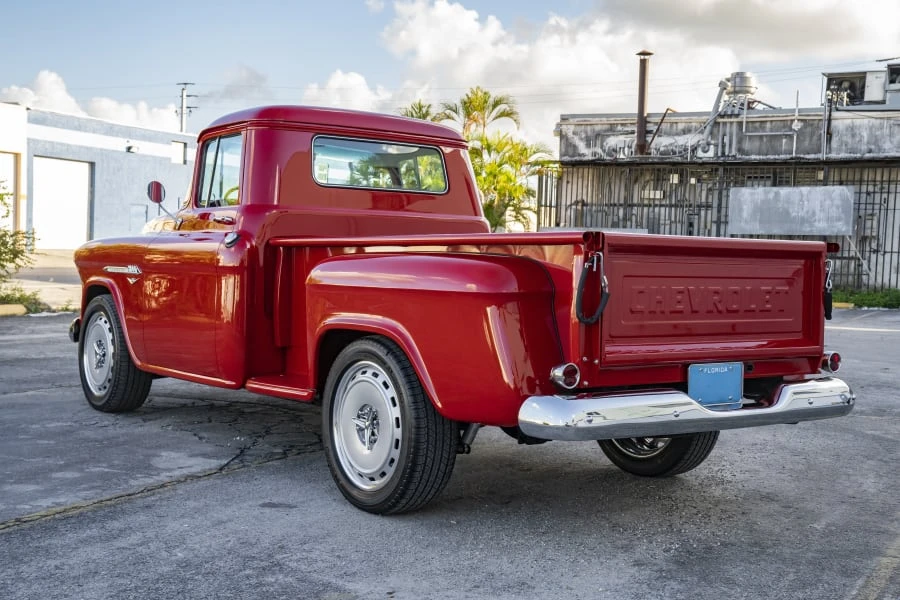 1955 Chevrolet Task Force - Image 22 of 23