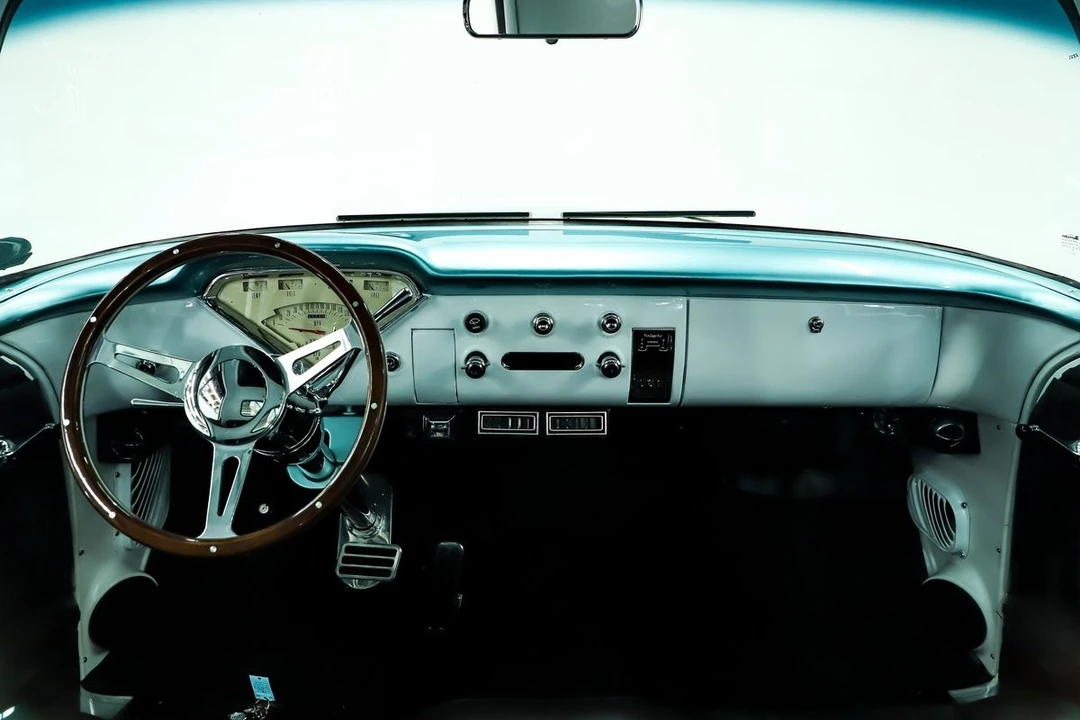 1955 Chevrolet Task Force - Image 22 of 31