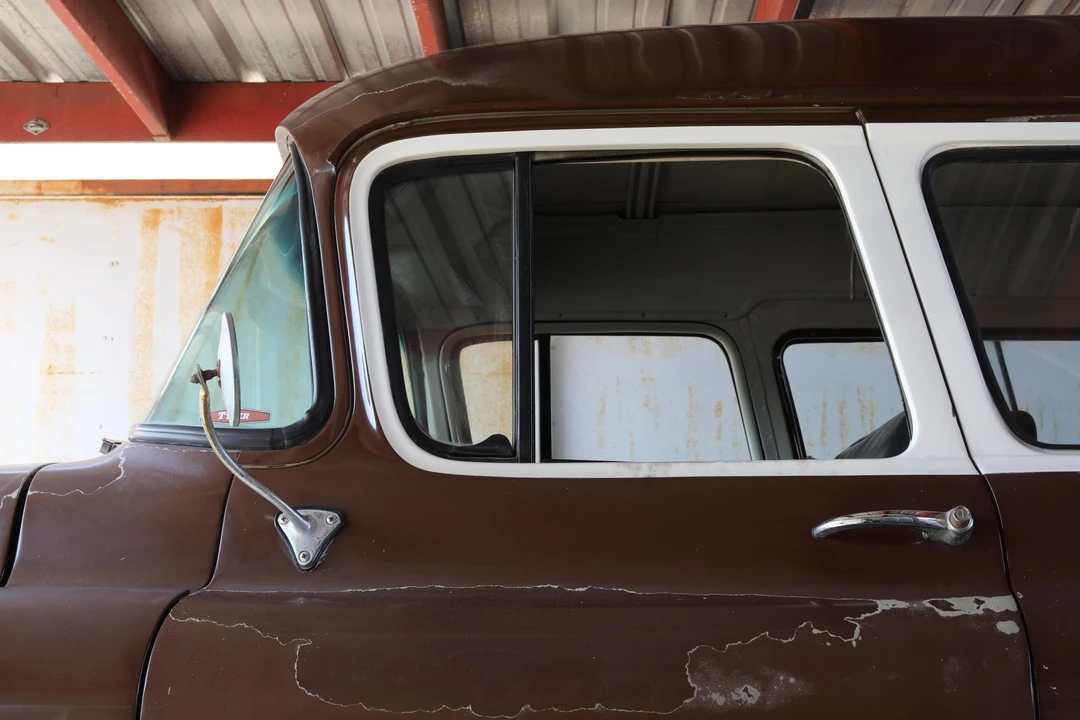 1955 Chevrolet Suburban 4th Gen - Image 26 of 31