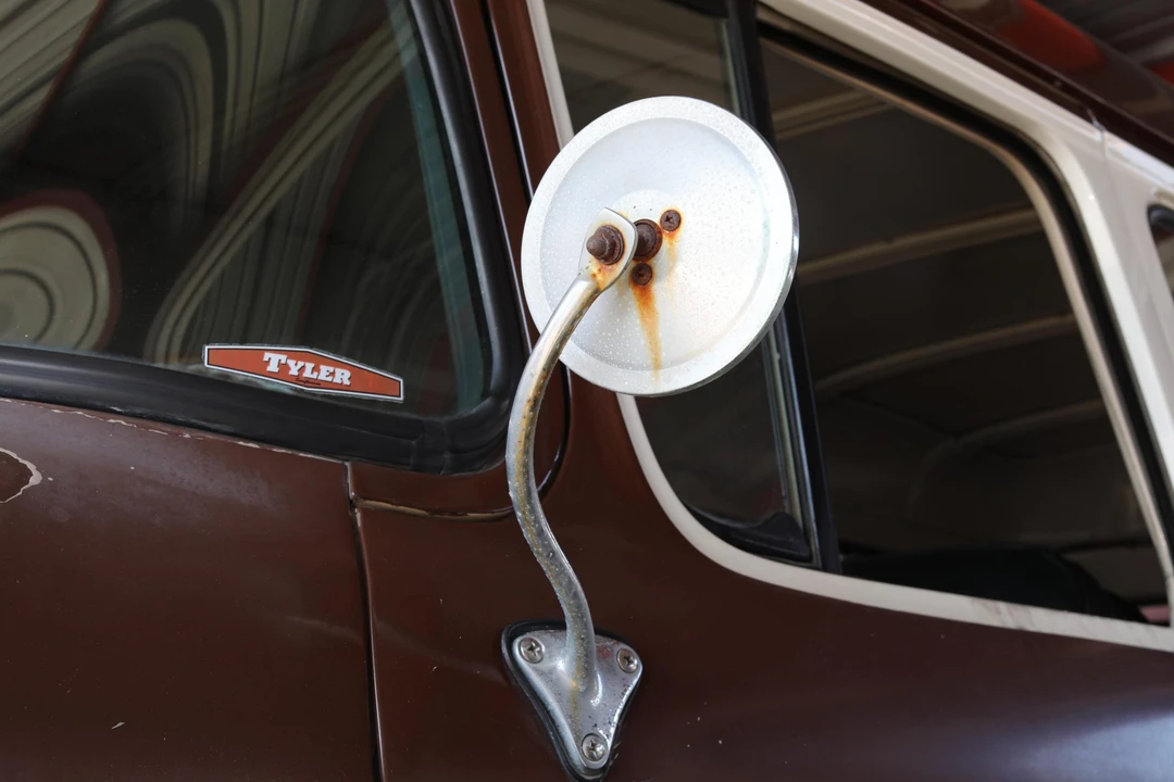 1955 Chevrolet Suburban 4th Gen - Image 27 of 31