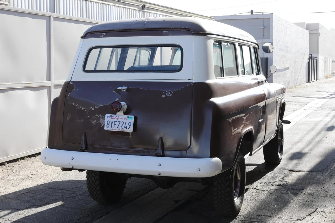1955 Chevrolet Suburban 4th Gen - Image 10 of 31