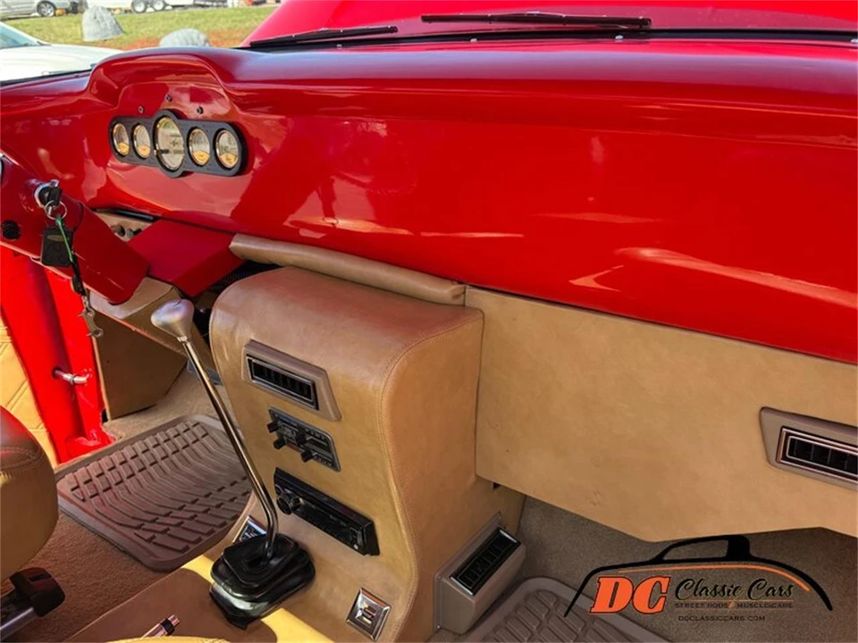 1955 Chevrolet Task Force - Image 21 of 31