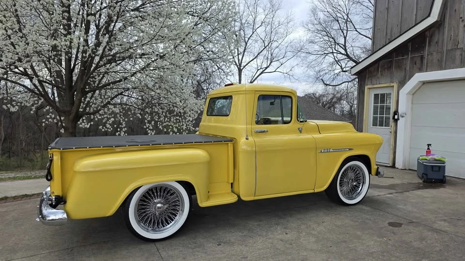 1955 Chevrolet Task Force - Image 14 of 17