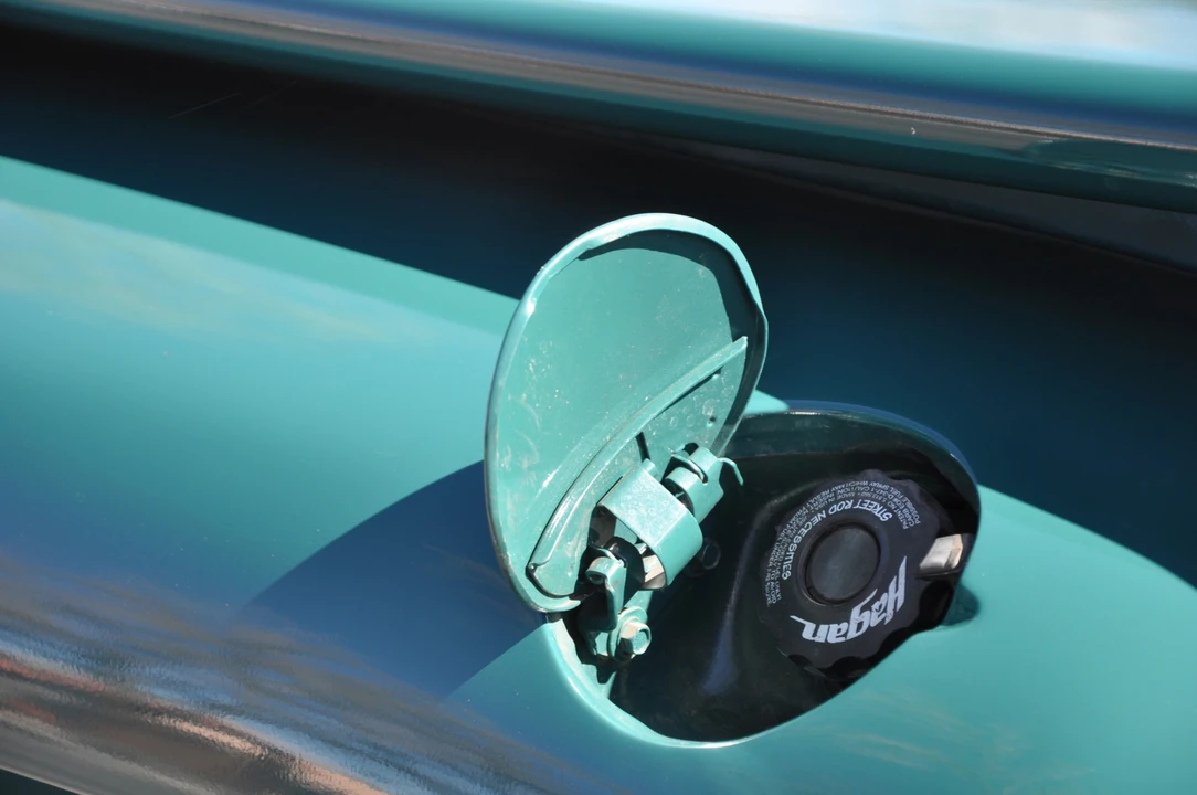 1955 Chevrolet Task Force - Image 24 of 31