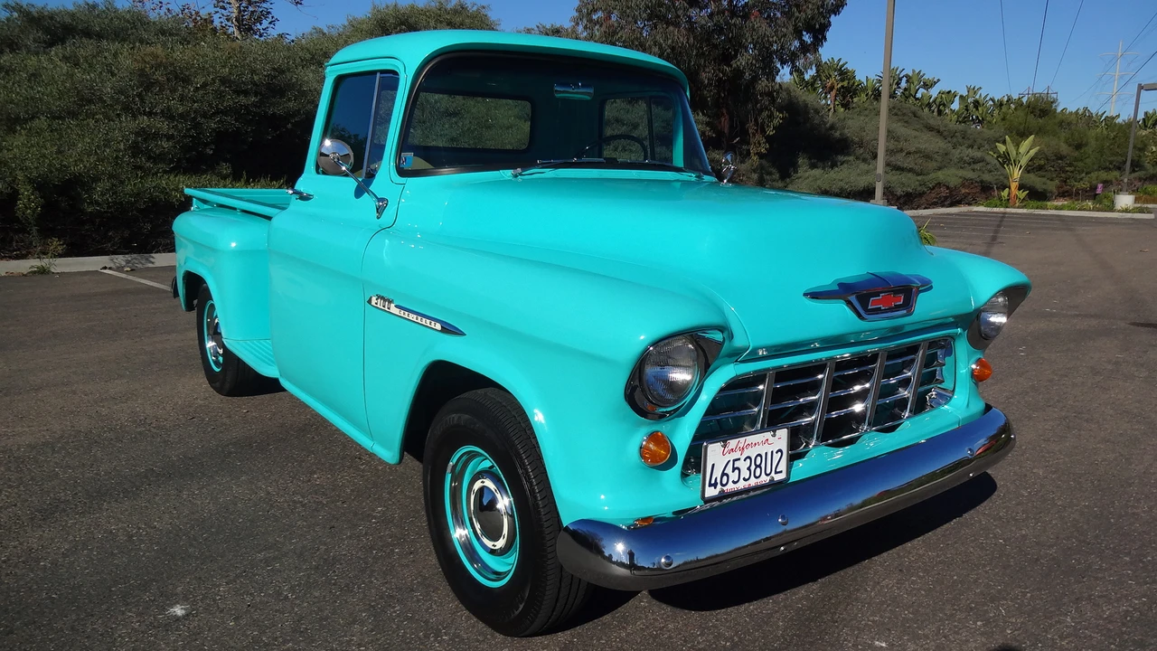 1955 Chevrolet Task Force - Image 24 of 31