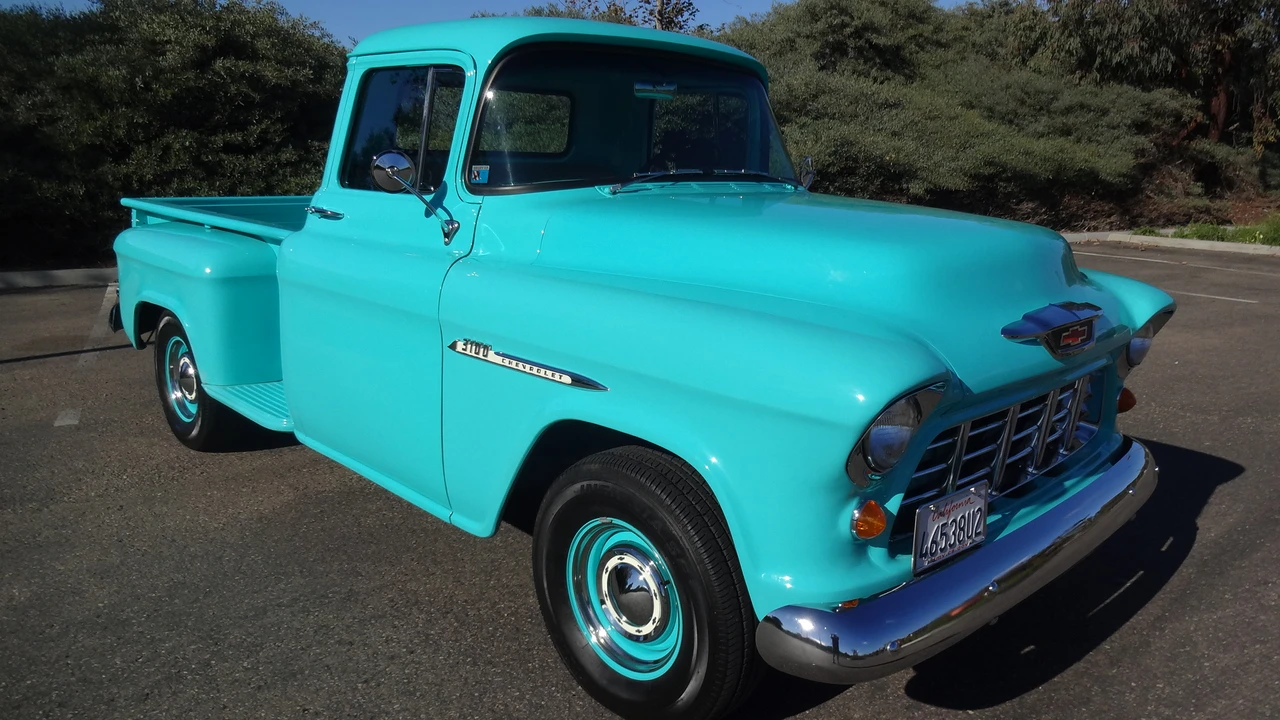 1955 Chevrolet Task Force - Image 21 of 31