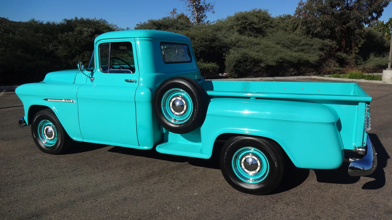 1955 Chevrolet Task Force - Image 16 of 31