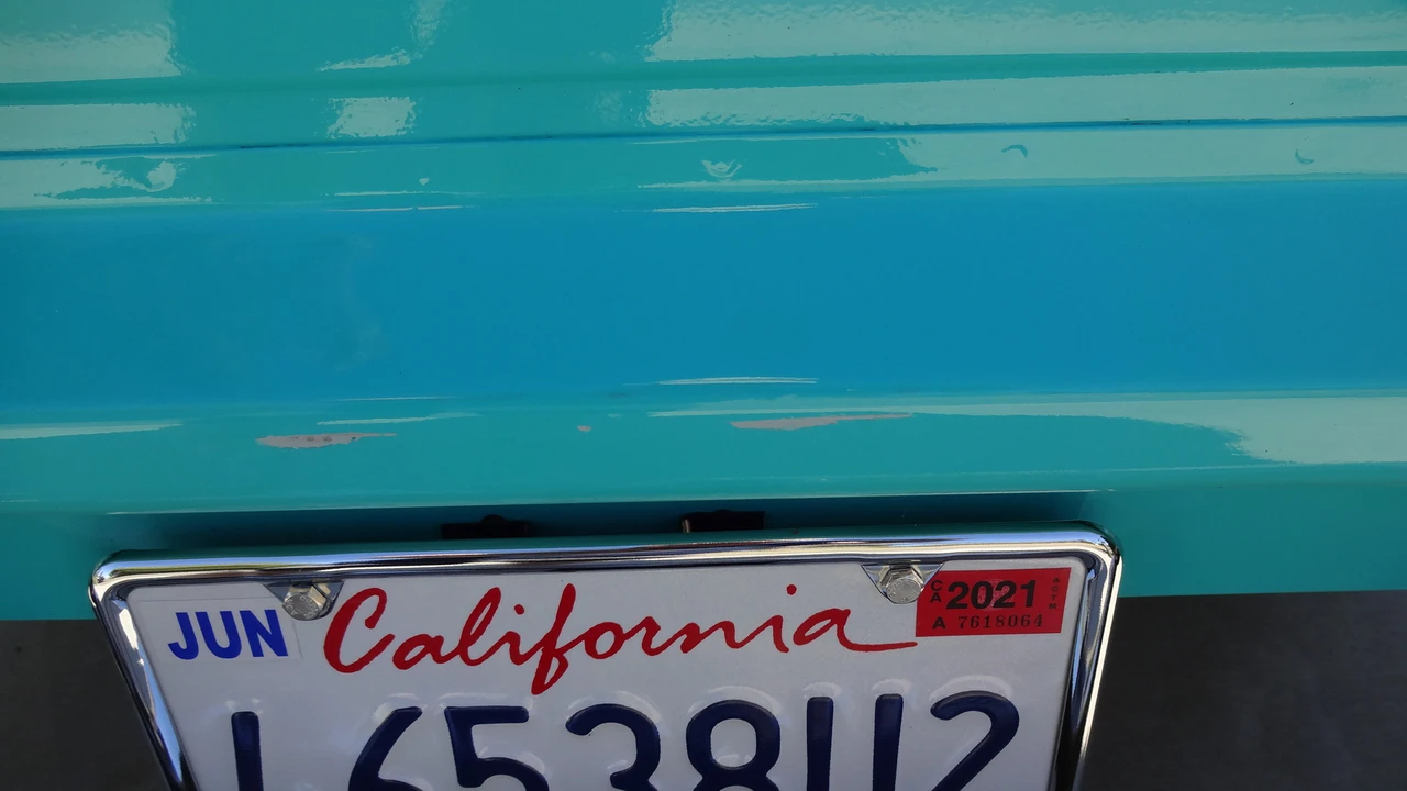 1955 Chevrolet Task Force - Image 25 of 31